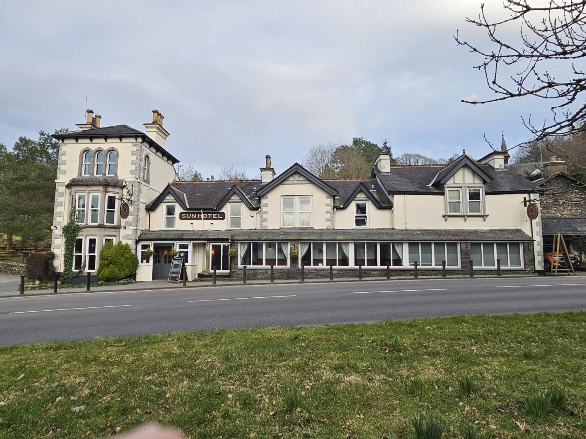 The Sun Inn Troutbeck Bridge Exterior foto